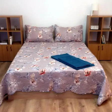 Romexpo Studio Apartamento *
